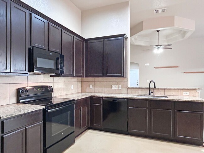 Foto del edificio - Beautiful Duplex Home In New Braunfels