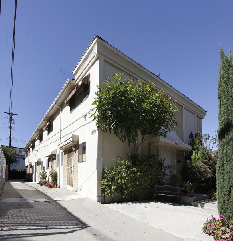 Primary Photo - 4415 Cartwright Ave