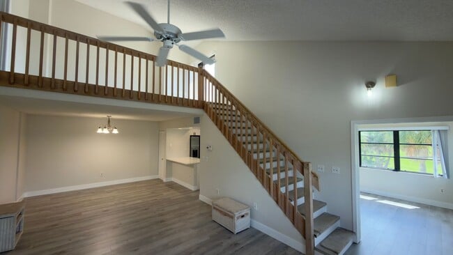 Building Photo - 160 Bella Vista Ct N