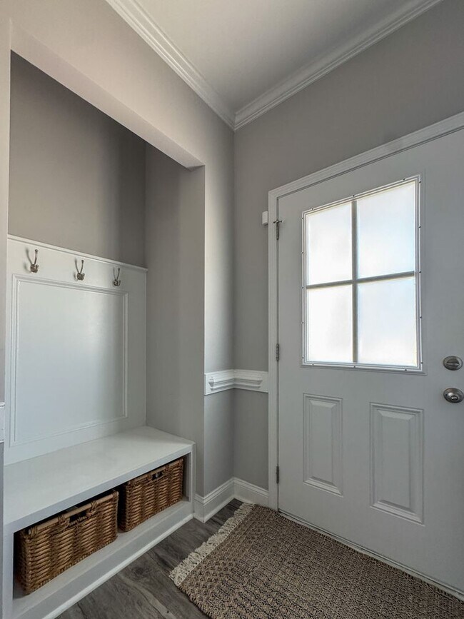 Foto del edificio - Spacious 4 Bed 3 Bed Home in Pine Forest School District