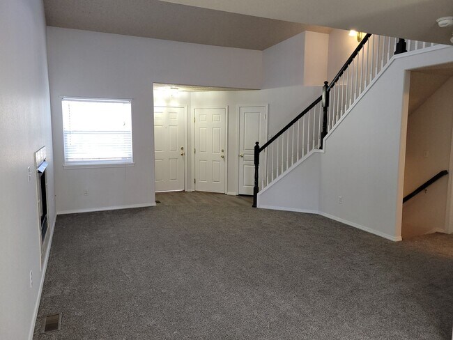 Foto del edificio - 5561 Prairie Schooner Dr