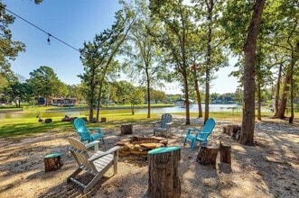 Building Photo - 7110 Apache Dr