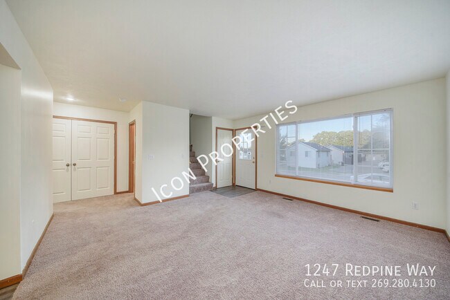Building Photo - 1247 Redpine Way