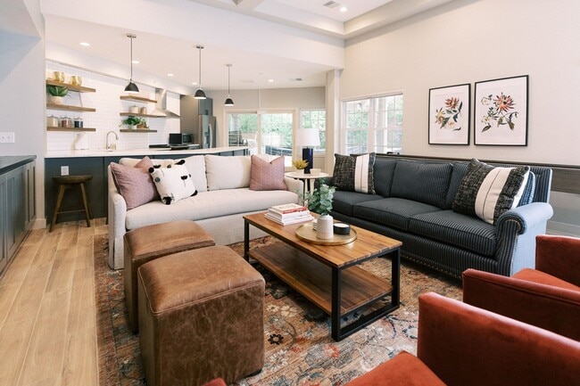 Building Photo - The Villas at Foxwood