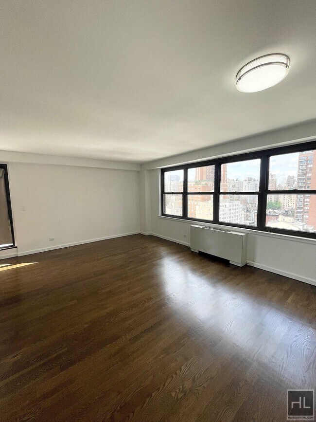 Foto del edificio - E 82 St