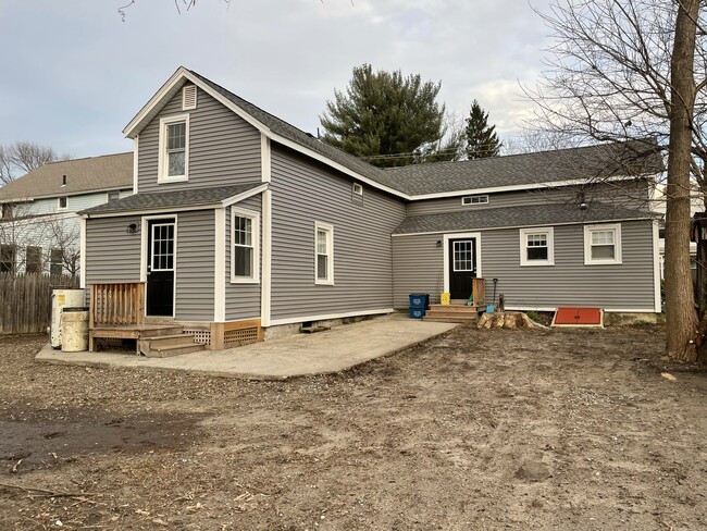 Building Photo - 123-125 Williams St