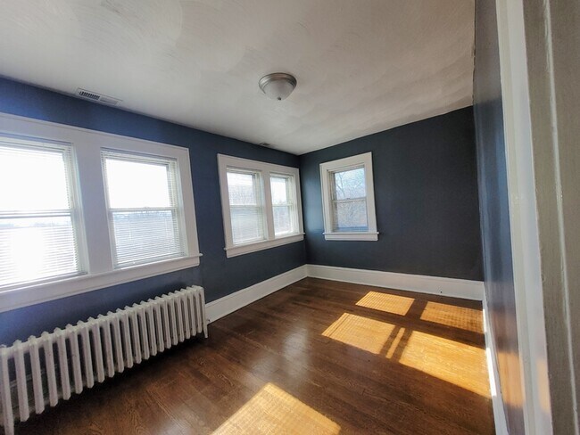 Foto del edificio - 2112 Memorial Ave SW