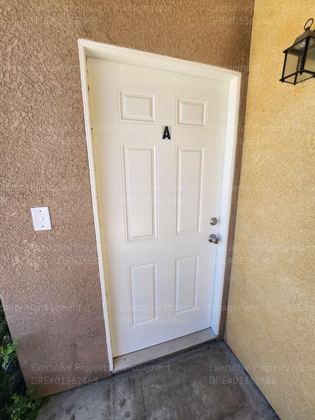 Foto del edificio - 3275 Chester Ln