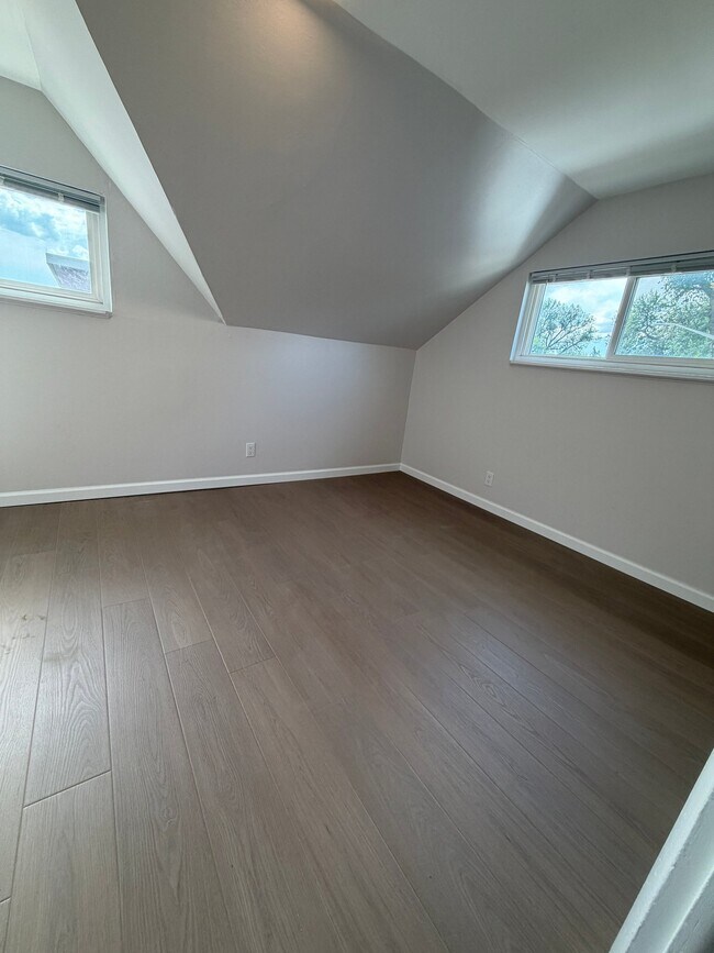 Foto del edificio - 400 E 24th St