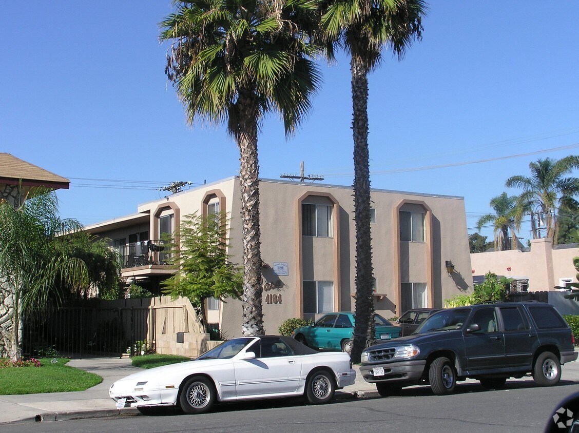 Foto del edificio - 4182-4184 Iowa