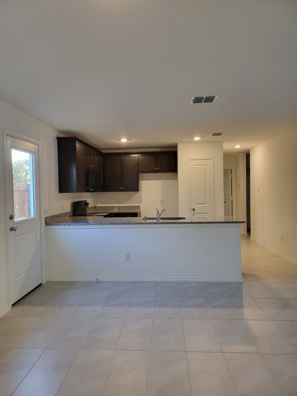 Foto del edificio - 6020 Sumlin Wy