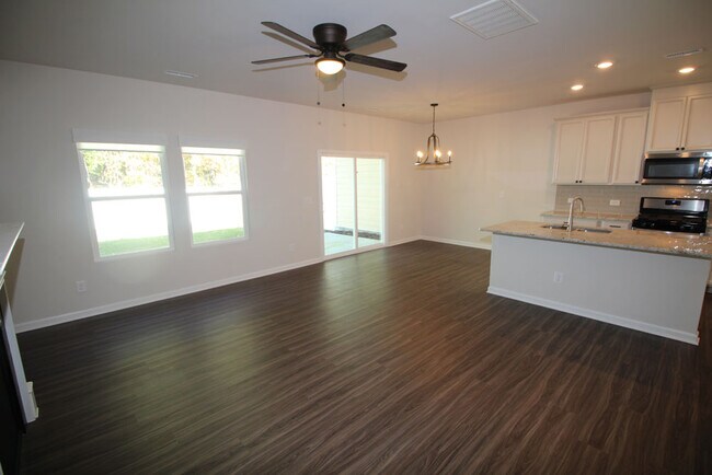 Enjoy open floor plan! - 3406 Dropseed Dr
