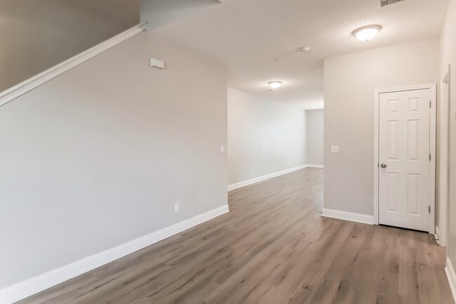 Building Photo - 206 Odyssey Turn NW