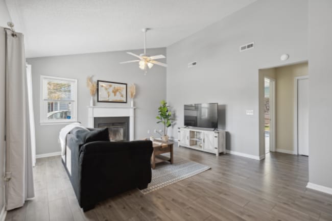 Building Photo - 6707 Low Bush Ct