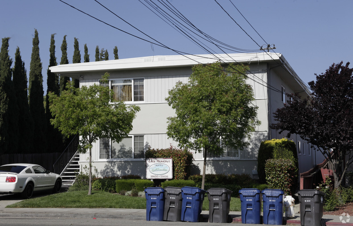 Building Photo - Lake Chabot Apartments