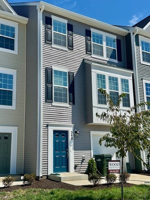 Building Photo - 349 Willowshire Ct