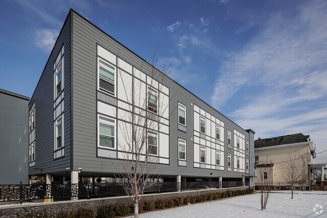 Building Photo - The Essex
