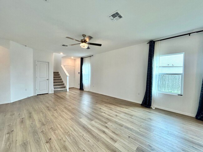 Foto del edificio - 10412 Premier Park St