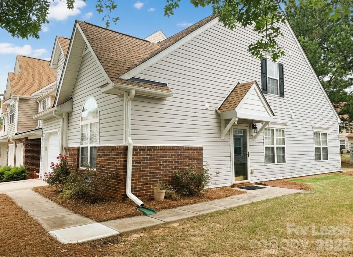 Photo - 11163 Saintsbury Pl (Charlotte, NC)