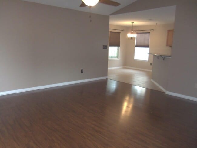 Building Photo - 1951 Jo-Tam Ln