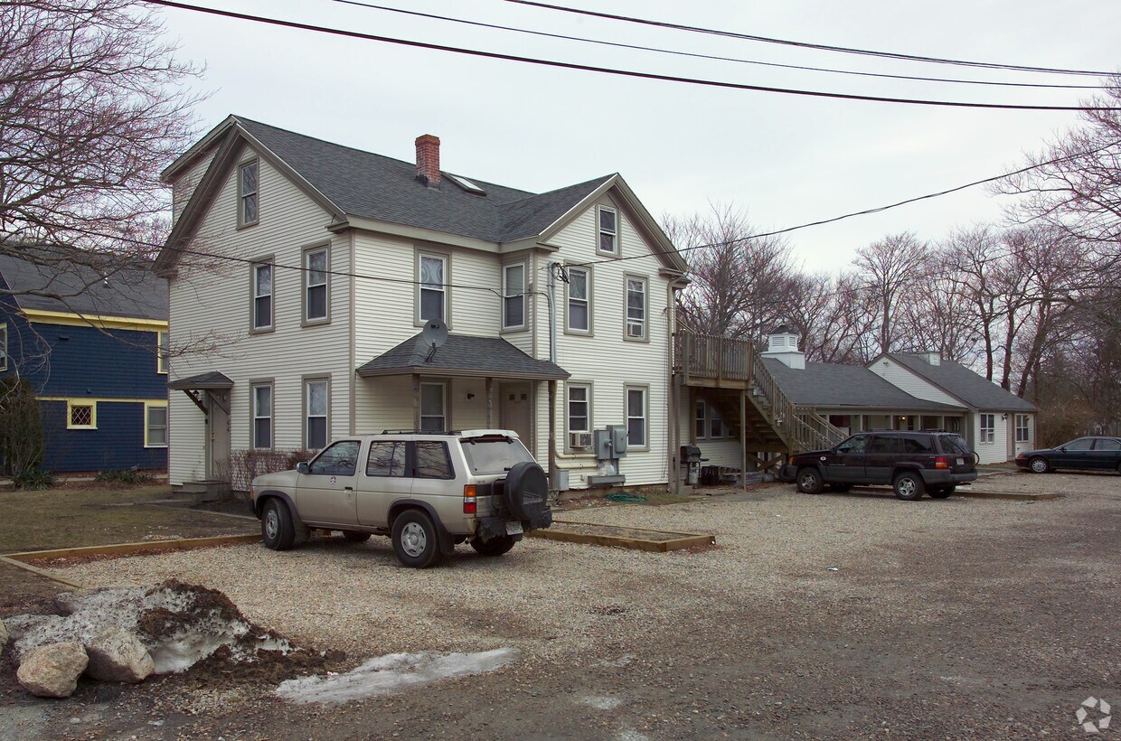 Primary Photo - 44 Yarmouth Rd