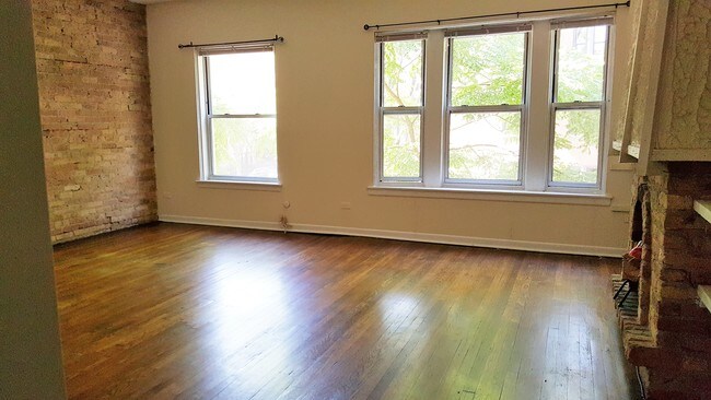 Foto del edificio - 947 W Oakdale Ave