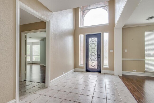 Building Photo - 436 Shady Valley Dr