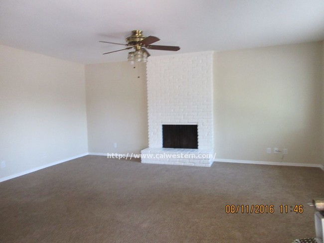 Foto del edificio - 5231 Bucknall Rd