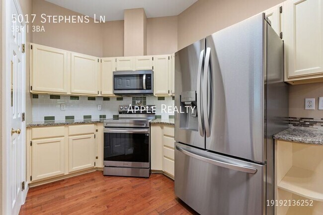 Building Photo - 5017 Stephens Ln