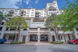 Building Photo - 4100 Salzedo St