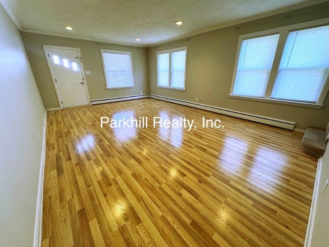 Foto del edificio - 111 E Wilkes Barre St