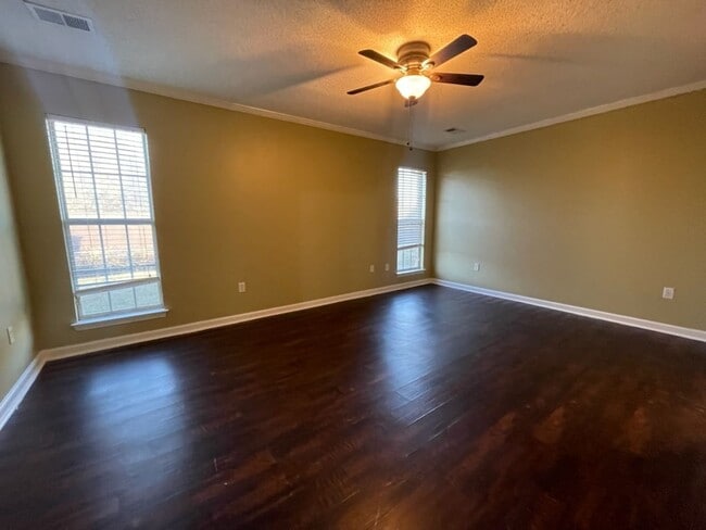 Foto del edificio - TRINITY LAKES, DESOTO CENTRAL SCHOOLS!