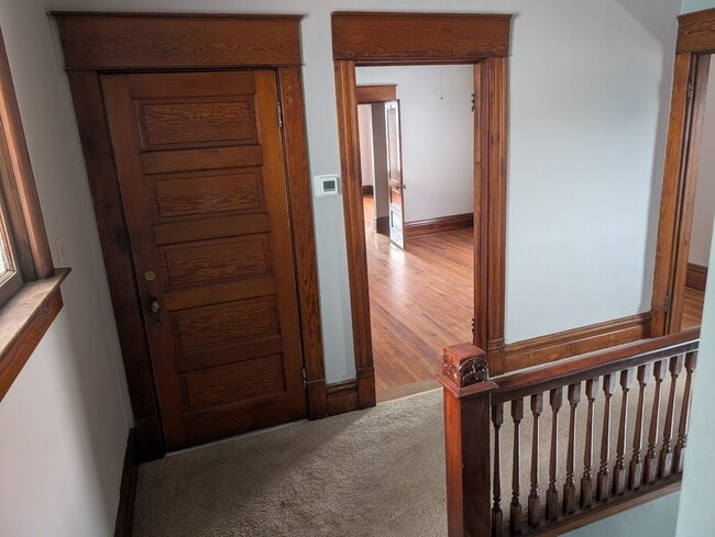 Building Photo - 601 Crescent Ave