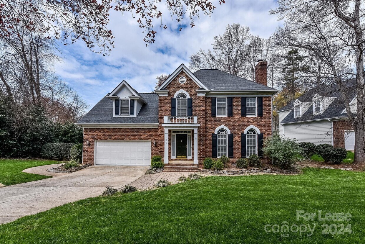 Primary Photo - 15317 Rush Lake Ln