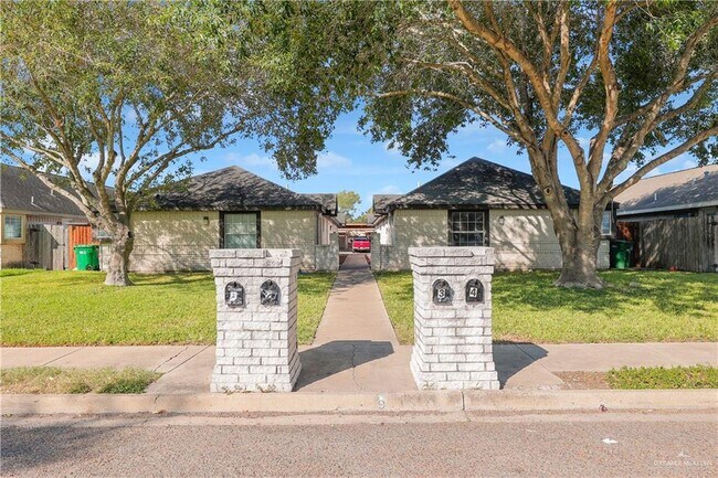 Foto del edificio - 18 S Dahlia St