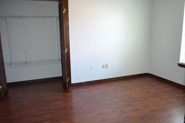 Foto del edificio - 380 Canterbury Cir NW