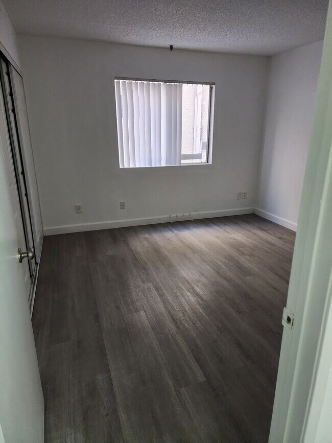 115 habitaciones - Swan Court Apartments