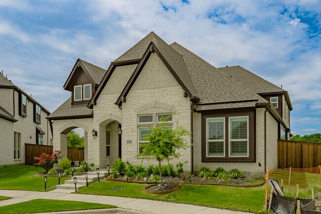 Foto del edificio - 12609 Royal Oaks Ln