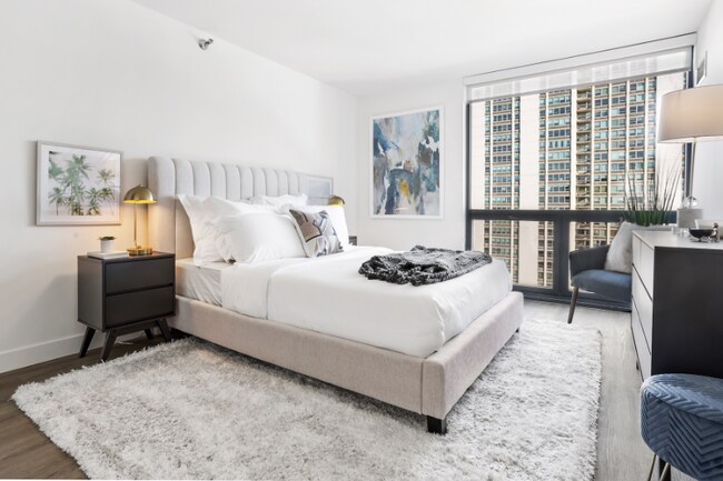 Building Photo - 1250 W Elm St