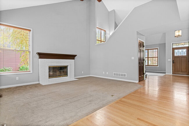 Building Photo - 9039 Brentwood Trl