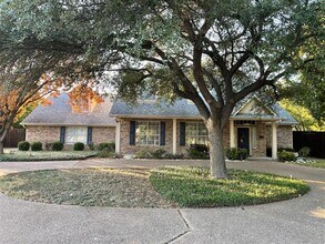 Building Photo - 17409 Cathys Pl
