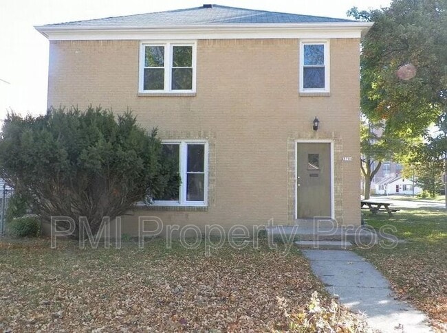 Building Photo - 3630 W Nash St
