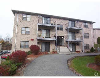 Building Photo - 22 Kenmar Dr
