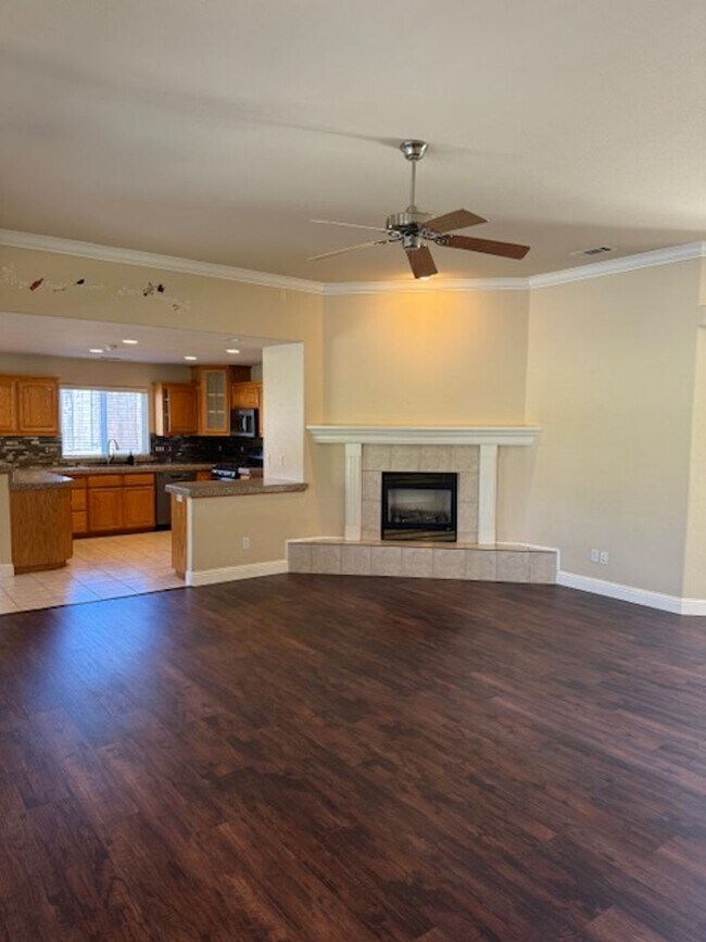 Foto del edificio - Beautiful 4 Bedroom in Cottonwood