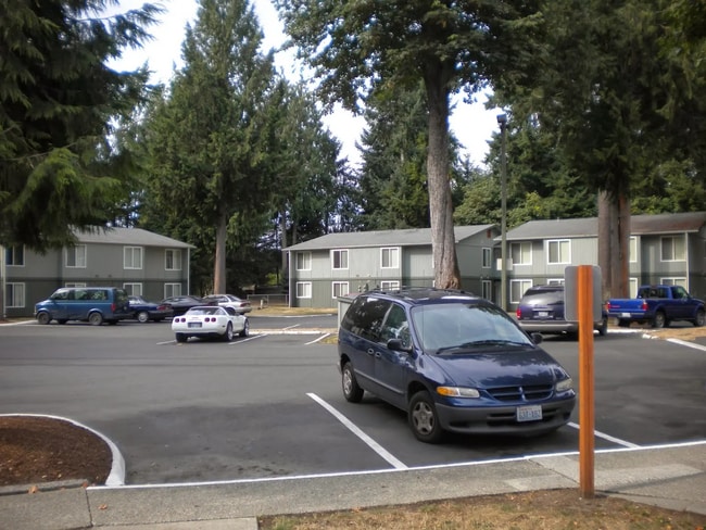 Building Photo - 7201 Henderson Blvd SE