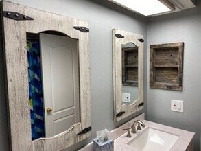 Building Photo - 11365 Silverwood Ct