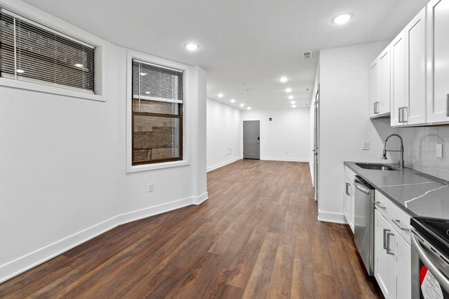 Building Photo - 1831 N 33rd St