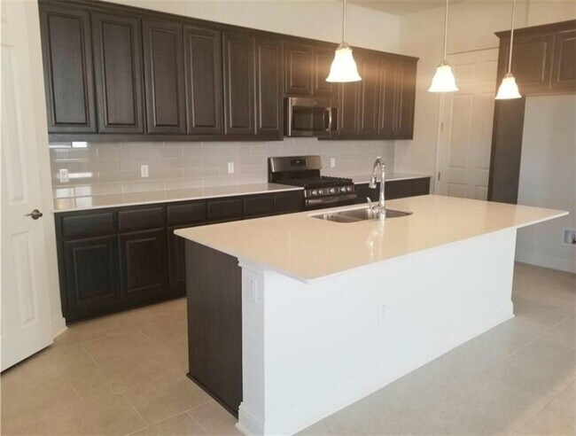 Building Photo - 4908 Globe Mallow Dr