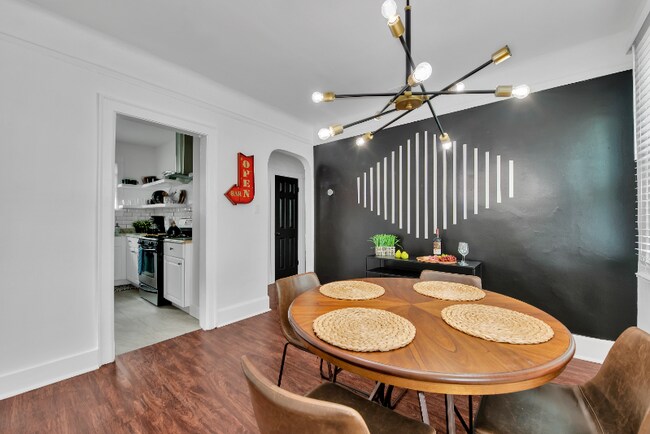 Foto del edificio - 17337 Quincy St