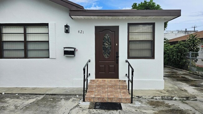 Building Photo - 421 Ardmore Rd